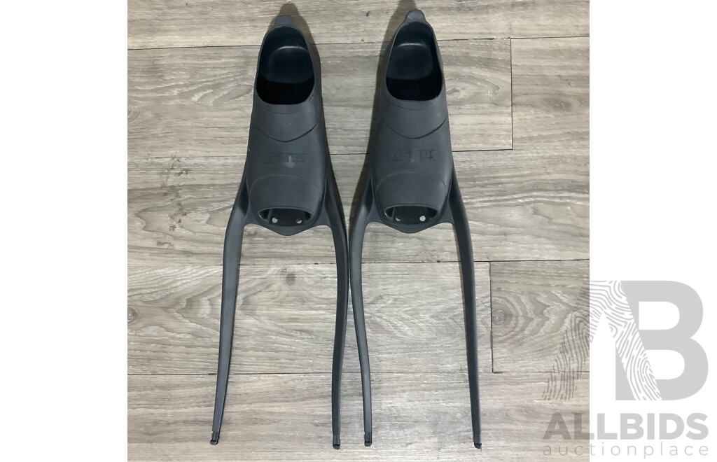 MARES Pure Instinct Razor Foot Pocket (47-48) - ORP $159.00