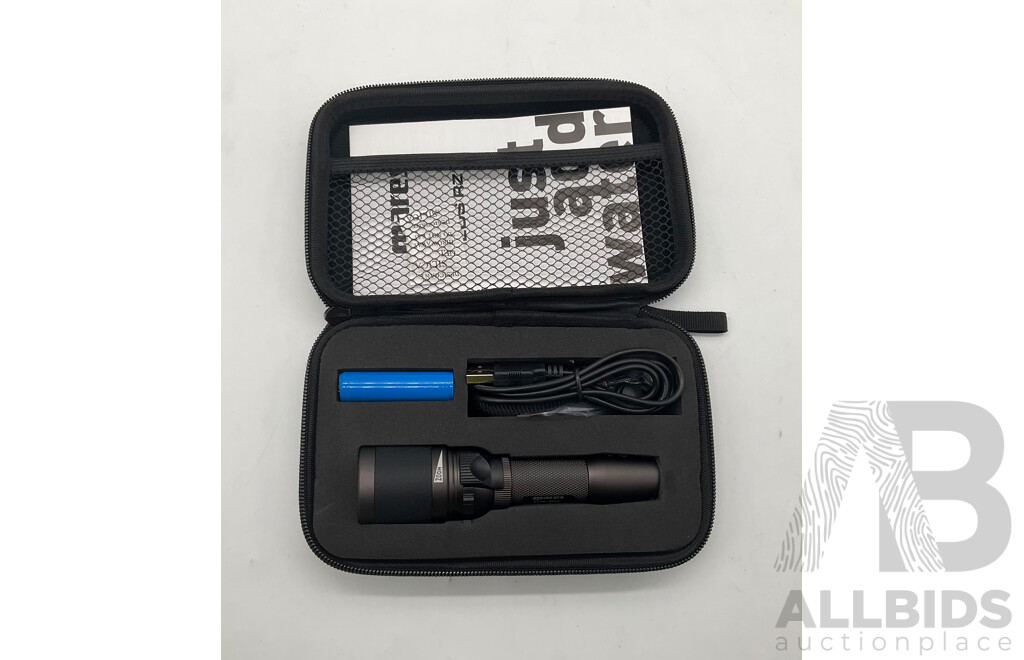 MARES (EOS 3RZ) Rechargeable Dive Torch, MARES (425616) Pure Instinct Argo Titanium Knife - Lot of 2 - Estimated Total ORP $160.00