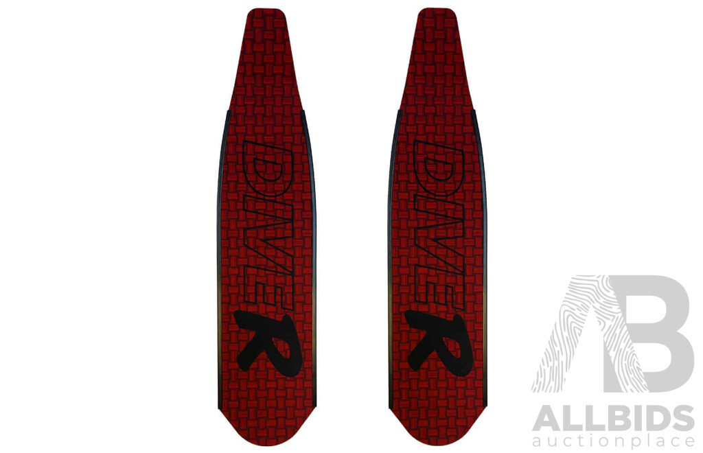 DiveR Innegra Carbon Medium Fins, Red Innegra - ORP $669.99