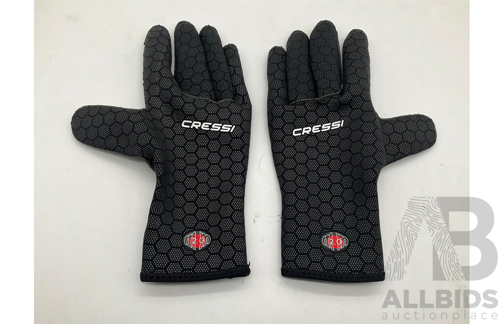 MARES (425616) Pure Instinct Argo Titanium Knife, CRESSI Spider Dive Gloves (Size XL) - Lot of 2 - Estimated Total ORP $140.00