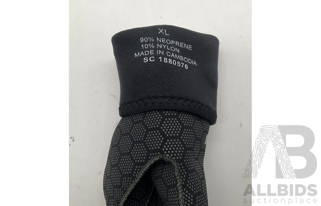 MARES (425616) Pure Instinct Argo Titanium Knife, CRESSI Spider Dive Gloves (Size XL) - Lot of 2 - Estimated Total ORP $140.00