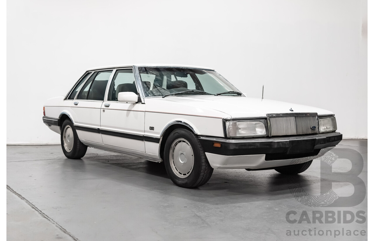 9/1987 Ford LTD  FE 4d Sedan White 4.0L