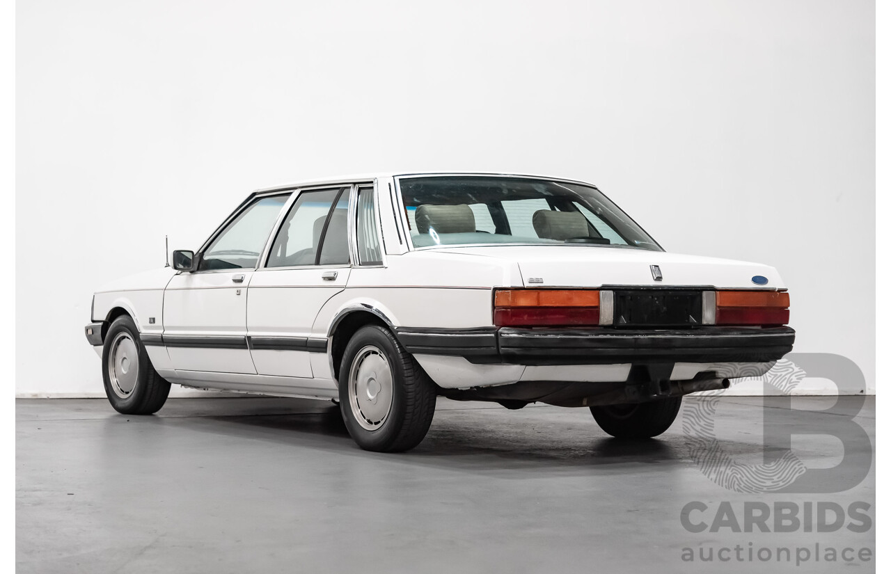 9/1987 Ford LTD  FE 4d Sedan White 4.0L