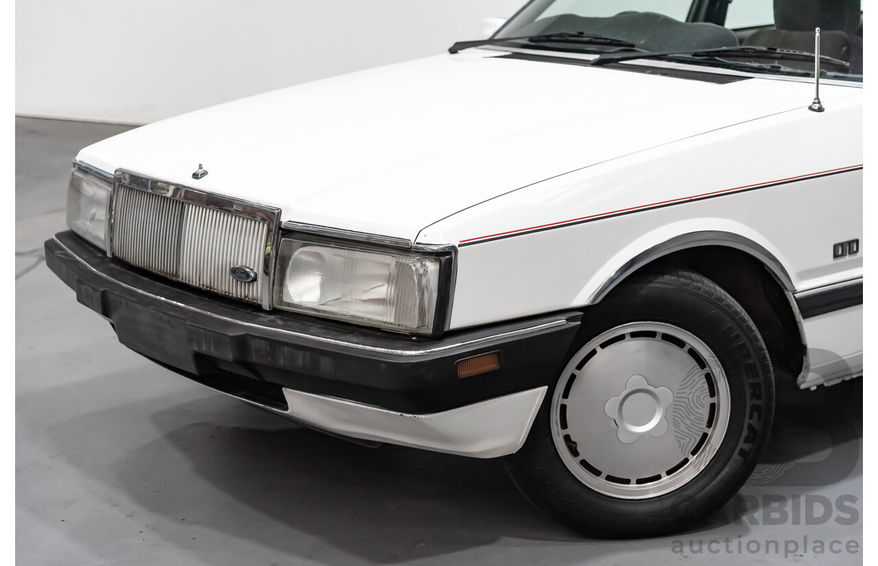 9/1987 Ford LTD  FE 4d Sedan White 4.0L