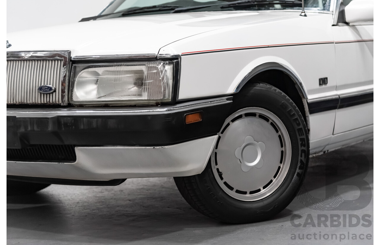 9/1987 Ford LTD  FE 4d Sedan White 4.0L