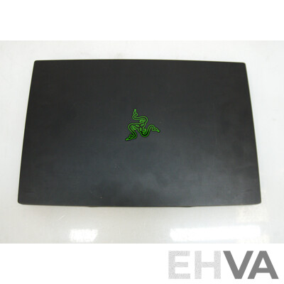 Razer Blade 15 (RZ209-0205E75) Intel Core I7 (8750H) 2.60GHz-5.00GHz 6-Core CPU  15-Inch Gaming Laptop