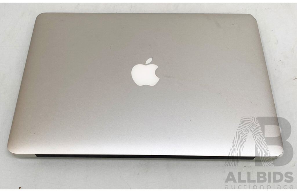 Apple (A1369) Intel Core I7 (2677M) 1.80GHz-2.90GHz 2-Core CPU 13-Inch MacBook Air (Mid-2011) W/ Power Supply