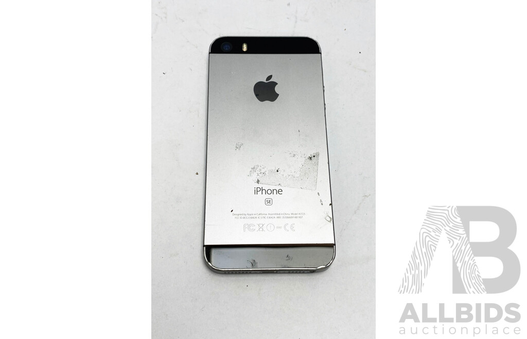 Apple (A1723) 4-Inch LTE 32GB IPhone SE