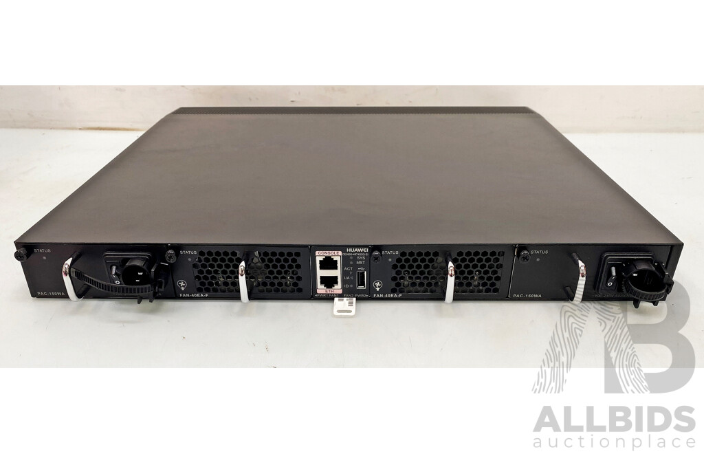 Huawei (CE5850-48T4S2Q-EI) CE5850 Series 48-Port Data Center Switch