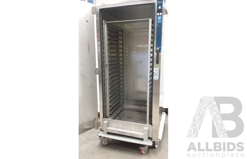 Alto-Shaam Mobile Roll-in Combimate Halo Heat Holding Cabinet with Mobile Stainless Steel Tray Cart