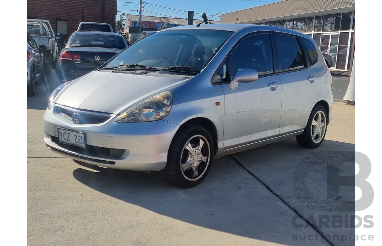 10/2003 Honda Jazz VTi  5d Hatchback Silver 1.5L
