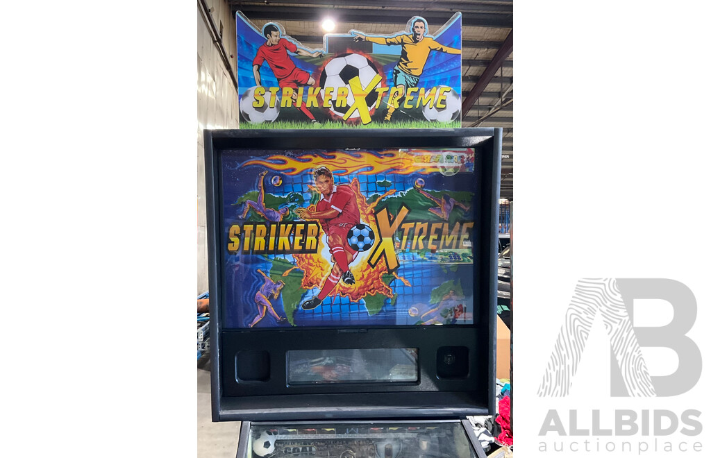 STRIKER XTREME (Stern Pinball Inc.) Pinball Machine