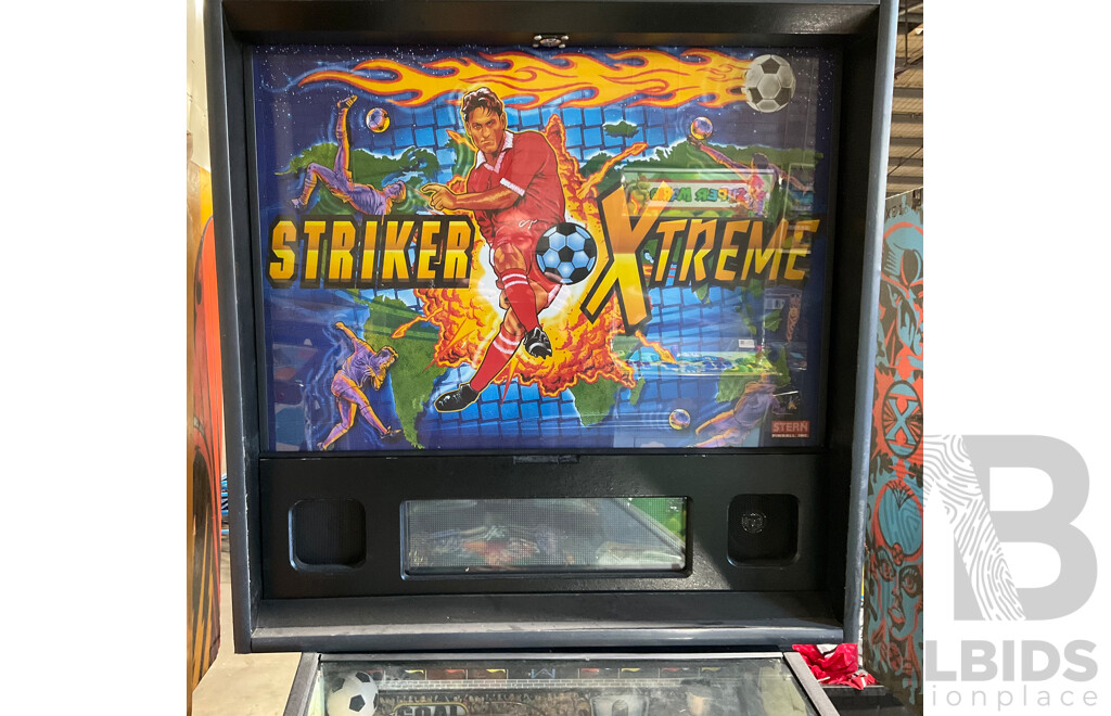 STRIKER XTREME (Stern Pinball Inc.) Pinball Machine