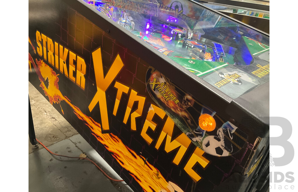 STRIKER XTREME (Stern Pinball Inc.) Pinball Machine
