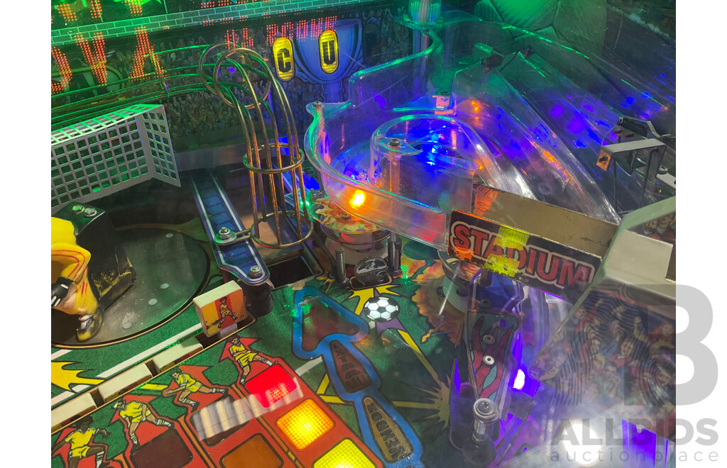 STRIKER XTREME (Stern Pinball Inc.) Pinball Machine
