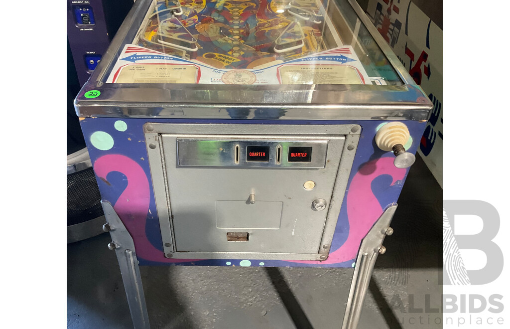 TRIDENT (Stern) Pinball Machine