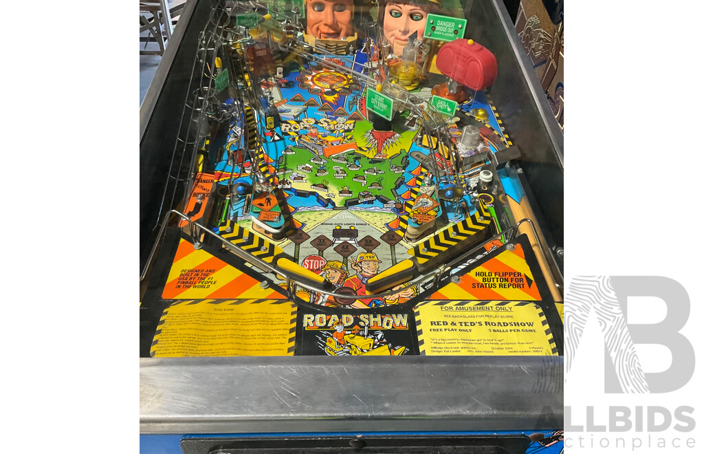 RED & TED'S ROAD SHOW (Williams) Pinball Machine