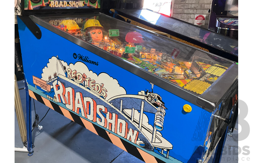 RED & TED'S ROAD SHOW (Williams) Pinball Machine