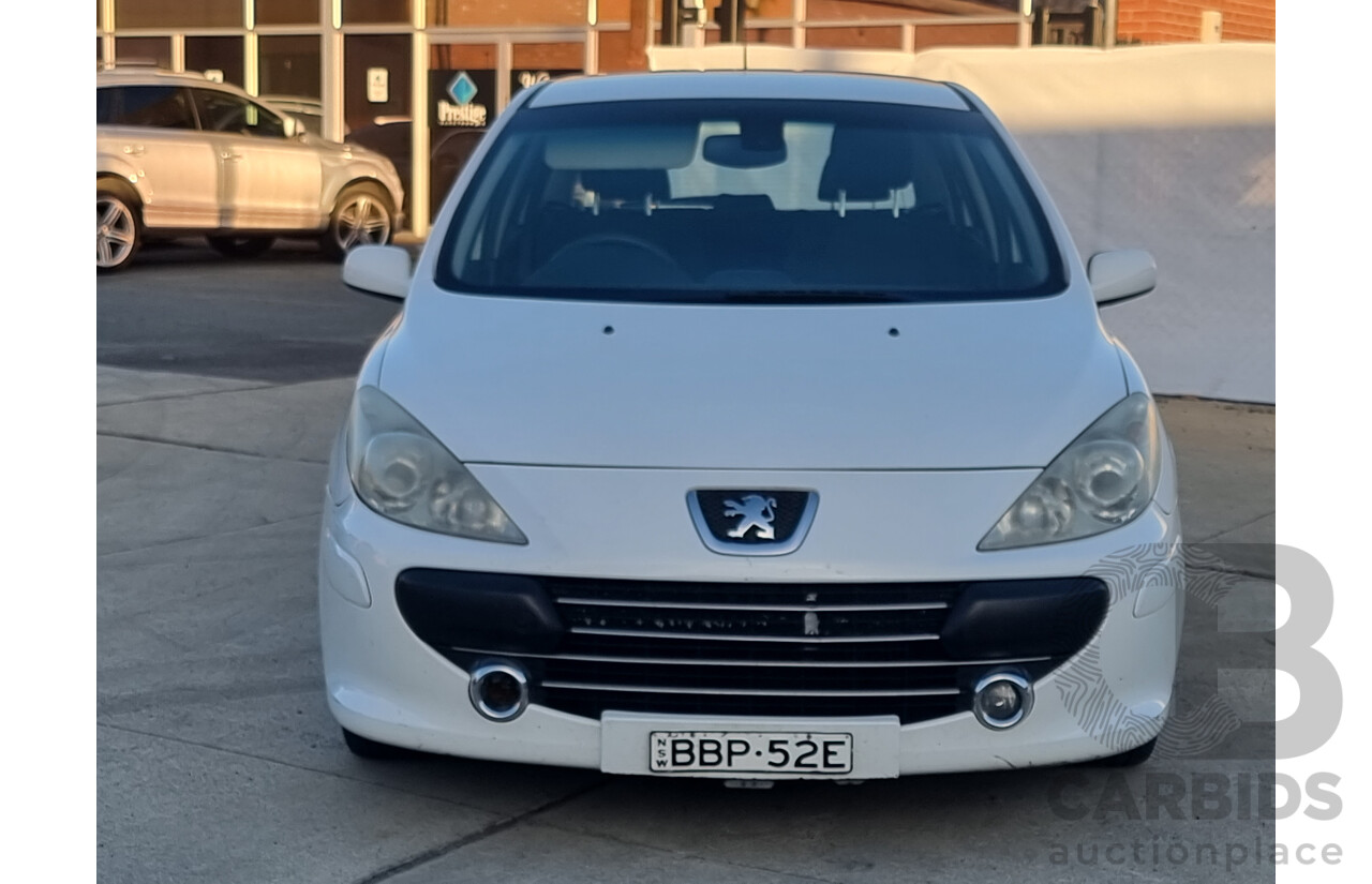 3/2007 Peugeot 307 XSE HDi 2.0 MY06 UPGRADE 5d Hatchback White 2.0L