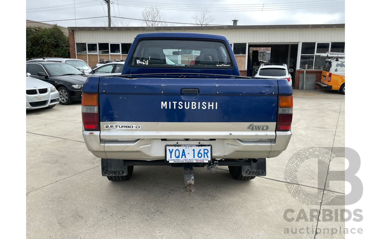 8/1993 Mitsubishi Triton (4x4) MJ Double Cab Utility Blue / Silver 2.5L