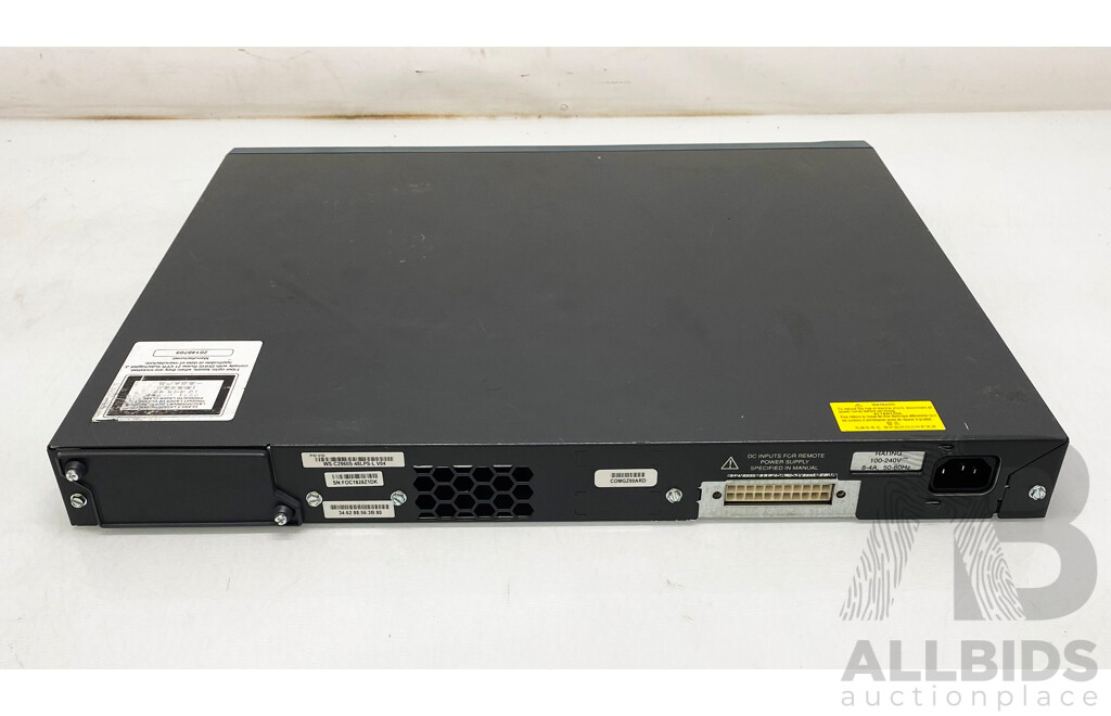 Cisco Catalyst (WS-C2960S-48LPS-L) 2960-S Series PoE+ 48-Port Gigabit Ethernet Switch