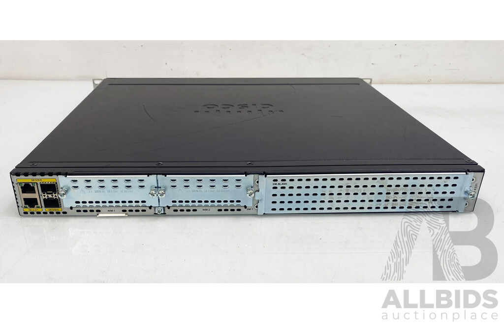 Cisco (ISR4331/K9) 4300 Series Integrated Services Router