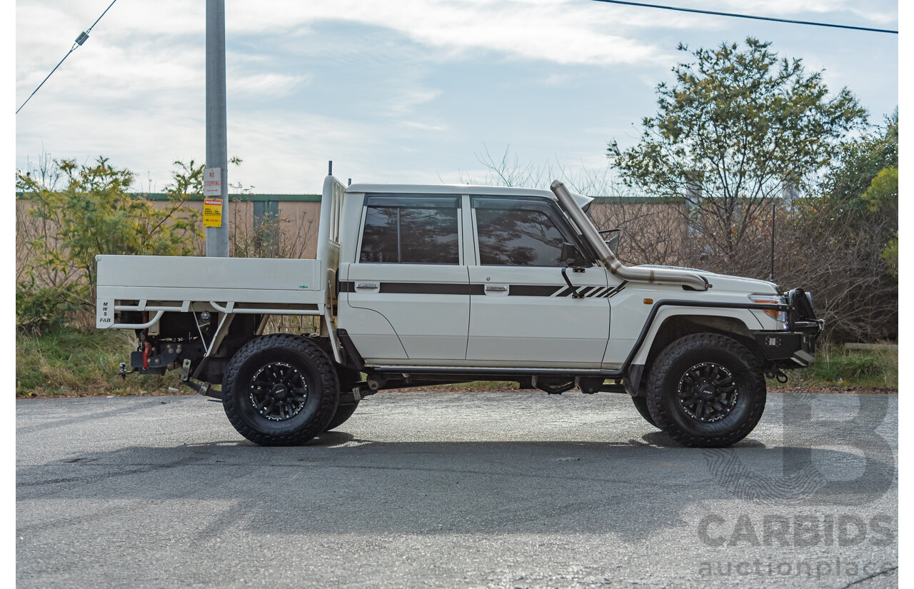 3/2015 Toyota Landcruiser GXL (4x4) VDJ79R Double C/Chas White 4.5L Turbo Diesel V8