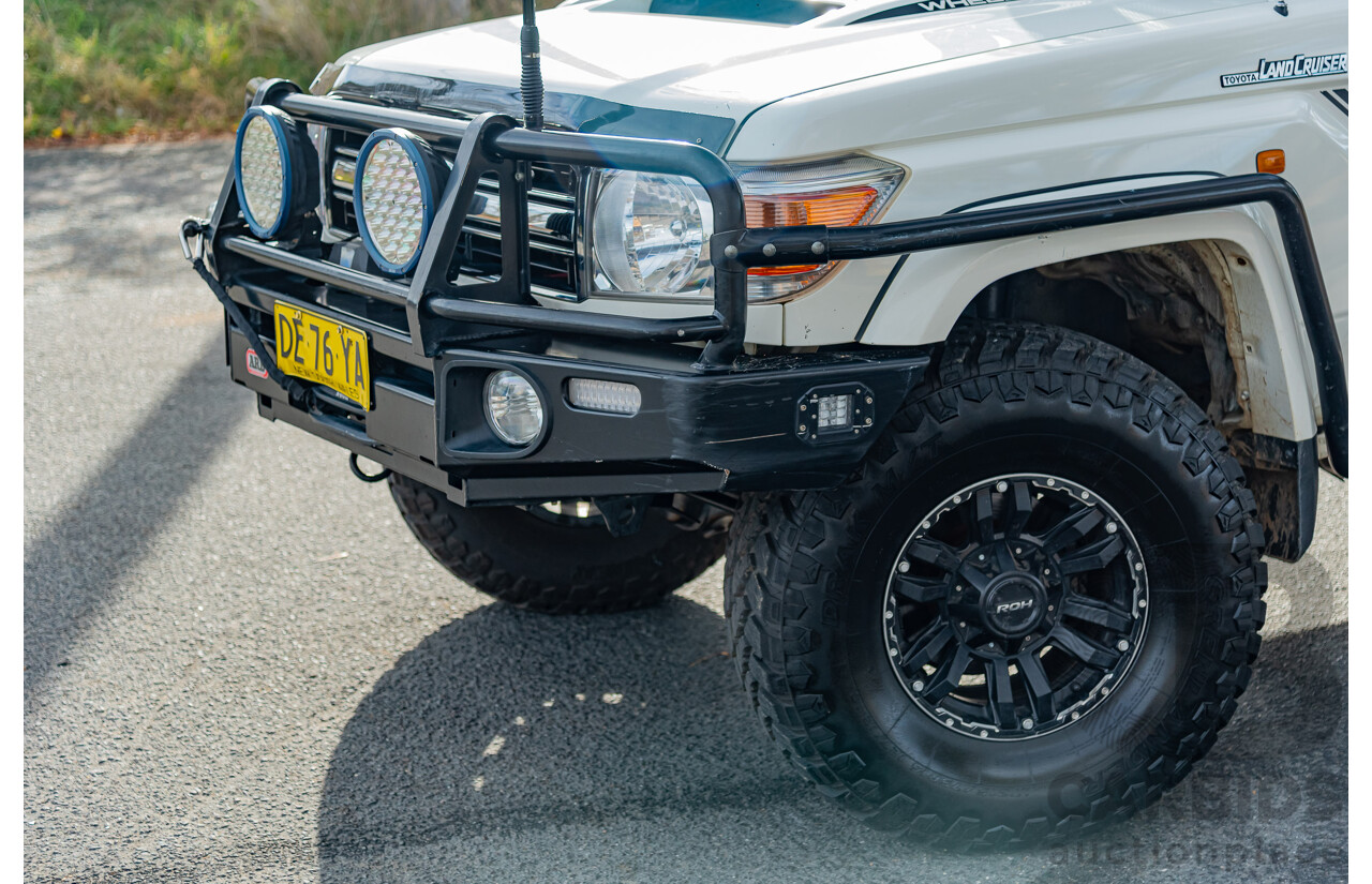 3/2015 Toyota Landcruiser GXL (4x4) VDJ79R Double C/Chas White 4.5L Turbo Diesel V8