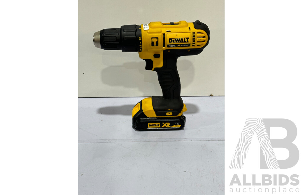 18V XR LI-ION Compact Hammer Drill Driver  ( DCD776C2)