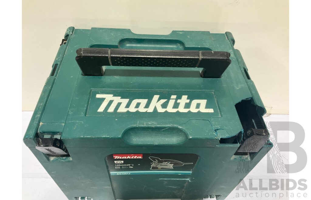 MAKITA (SG1251) 125mm 1400W Corded Wall Chaser - Estimated ORP $1,099