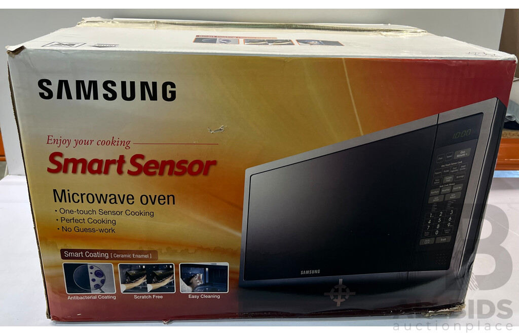 Samsung (ME6144ST) Microwave Oven - ORP $289.00