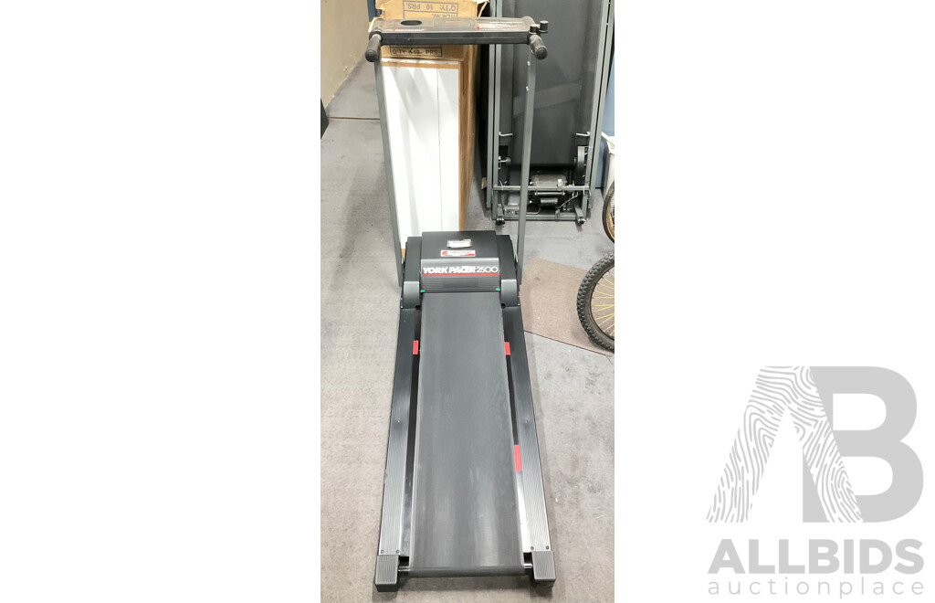 York pacer 2025 2500 treadmill