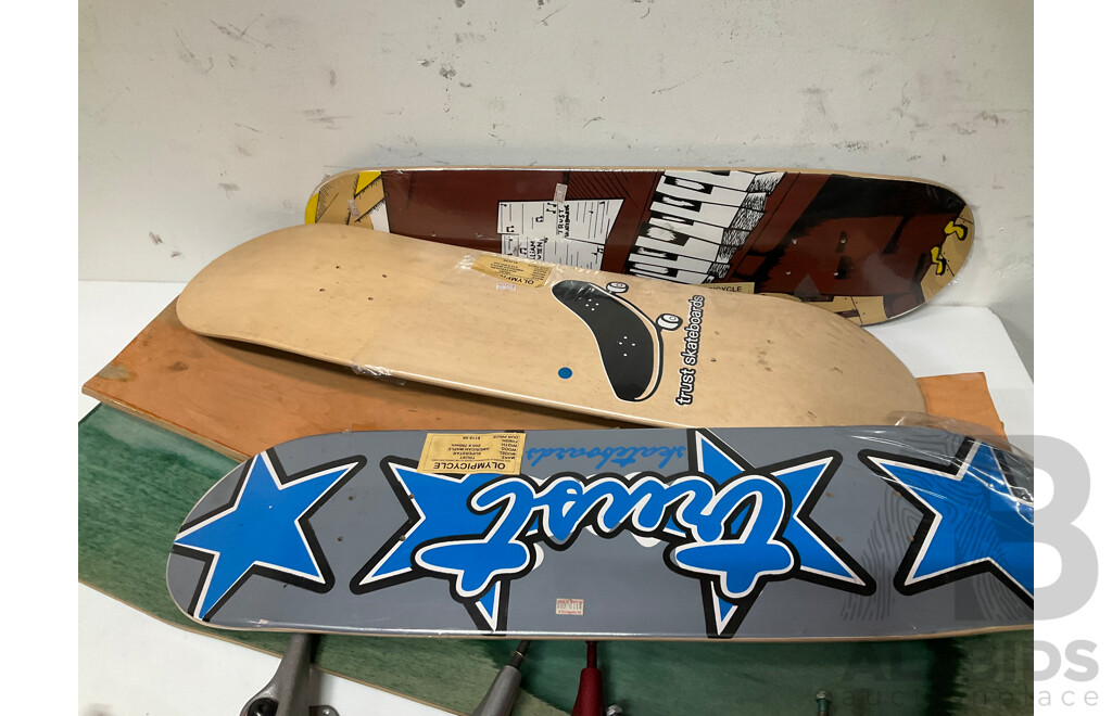 Bulk Lot of Bent Plywood, Skate Boards (Trust) and Trucks Including Orion, Thunder and Gullwing