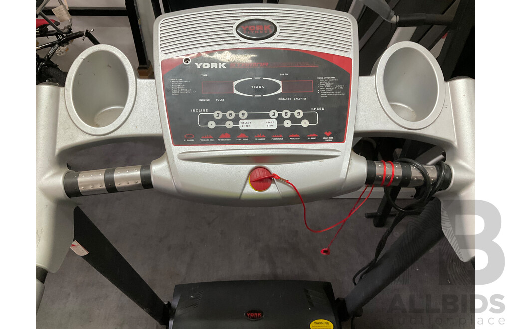 York Stamina Treadmill for Parts Lot 1468170 ALLBIDS