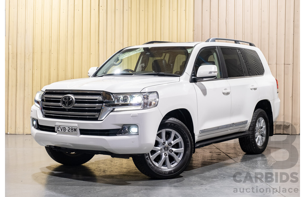 7/2017 Toyota Landcruiser Sahara (7 Seat) (4x4) 4d Wagon White Turbo Diesel 4.5L