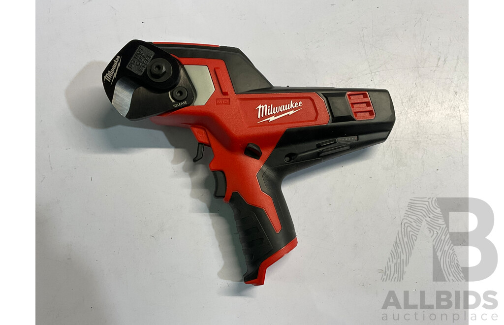 MILWAUKEE M12CC-0 12V Li-Ion Cordless Cable Cutters - ORP $788.00