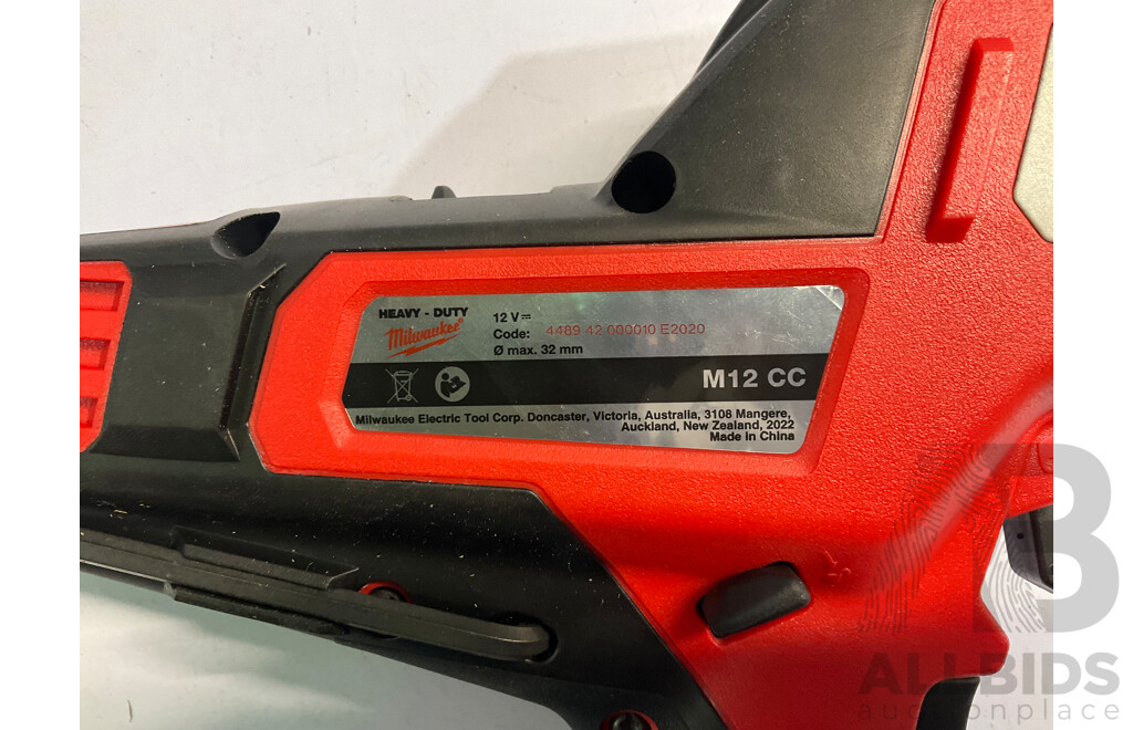 MILWAUKEE M12CC-0 12V Li-Ion Cordless Cable Cutters - ORP $788.00