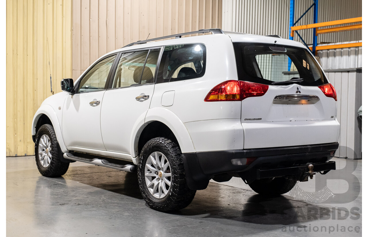 2/2010 Mitsubishi Challenger LS (5 Seat) (4x4) PB 4d Wagon White Turbo Diesel 2.5L