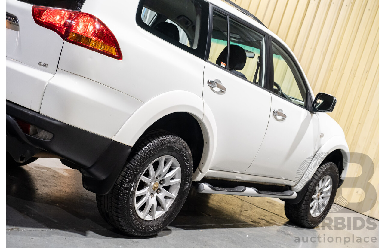 2/2010 Mitsubishi Challenger LS (5 Seat) (4x4) PB 4d Wagon White Turbo Diesel 2.5L
