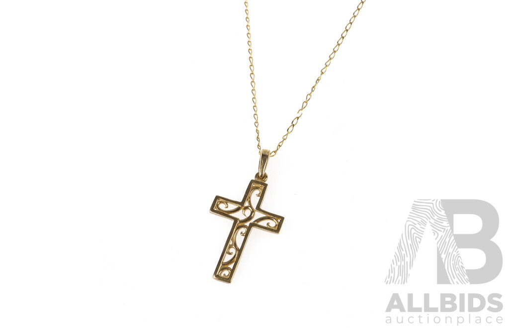 9CT Gold Cross Pendant with Fine Curblink Chain, 1.41 Grams