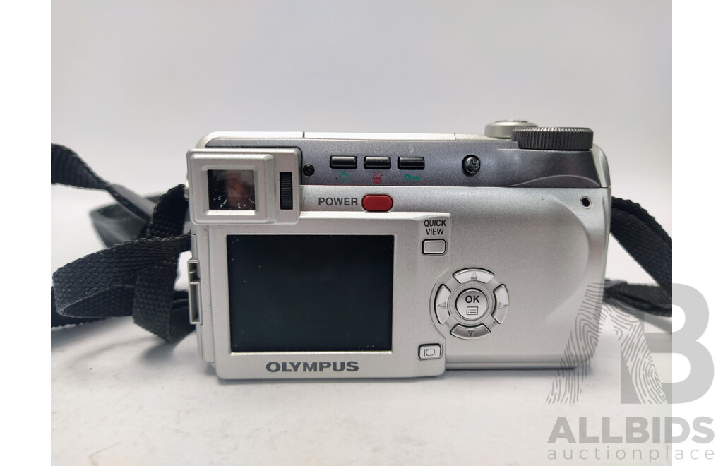 Olympus C-760 Ultra Zoom Digital Camera