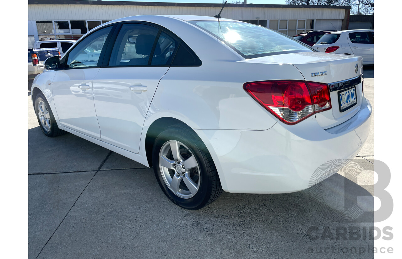 8/2010 Holden Cruze CD JG 4d Sedan White 1.8L