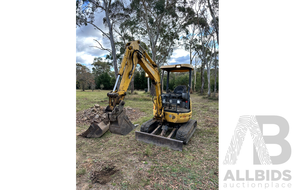 2007 NEW HOLLAND 2.7 Tonne Excavator