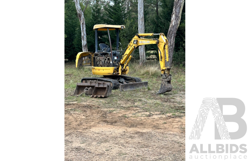 2007 NEW HOLLAND 2.7 Tonne Excavator