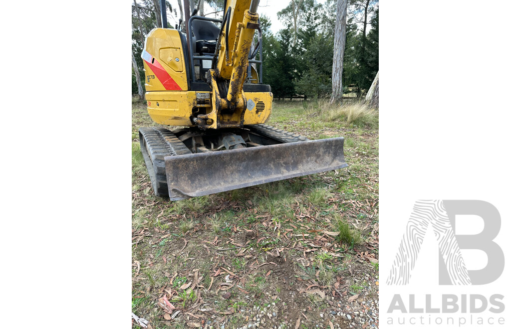 2007 NEW HOLLAND 2.7 Tonne Excavator