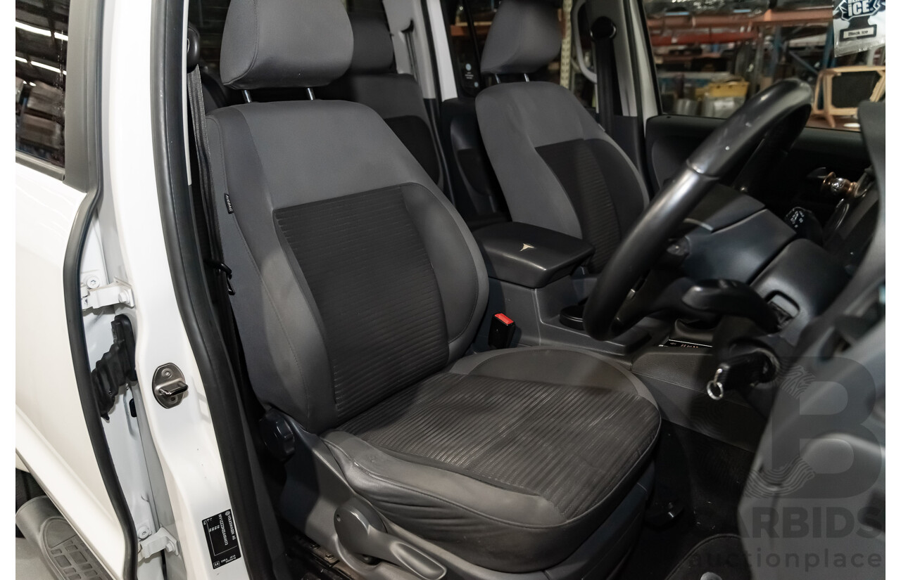 11/2014 Volkswagen Amarok Tdi400 (4x4) 2H Dual Cab Utility White 2.0L Turbo Diesel
