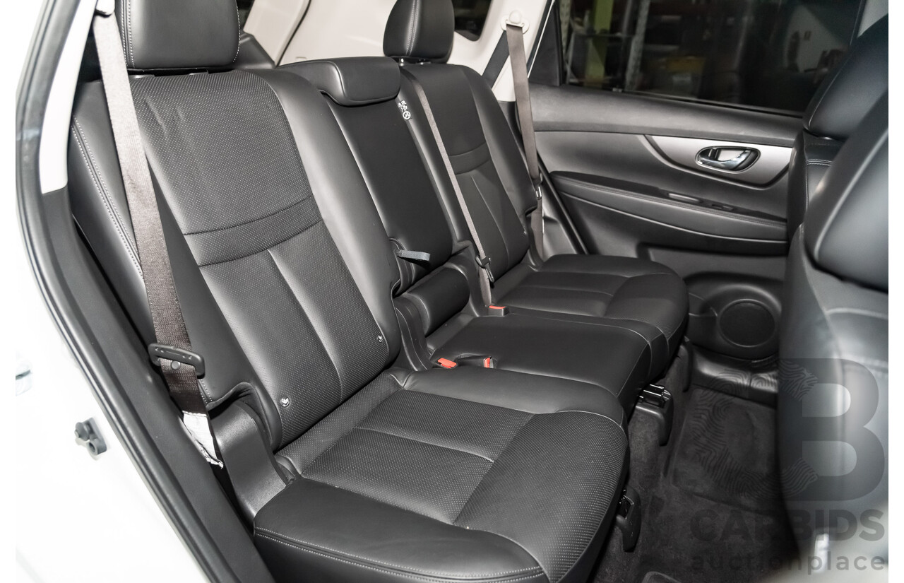 10/2015 Nissan X-Trail ST-L (4x4) T32 4d Wagon White 2.5L