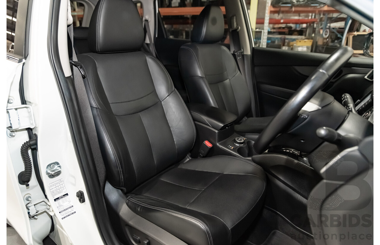 10/2015 Nissan X-Trail ST-L (4x4) T32 4d Wagon White 2.5L