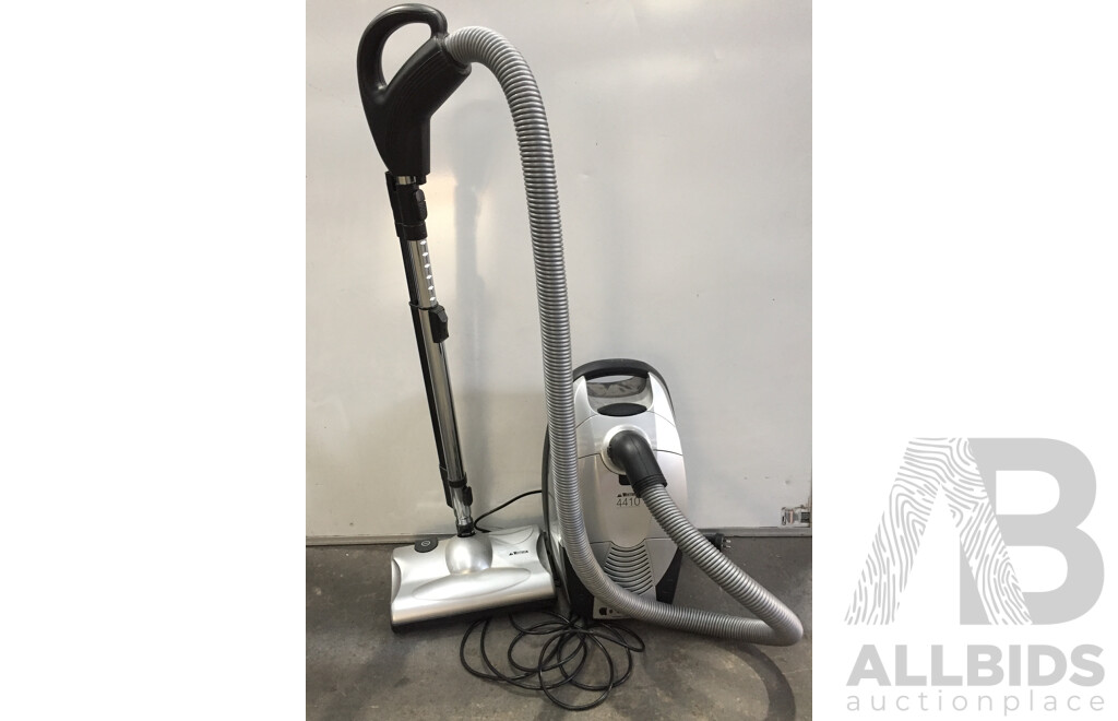 Wertheim 4410 Vacuum Cleaner