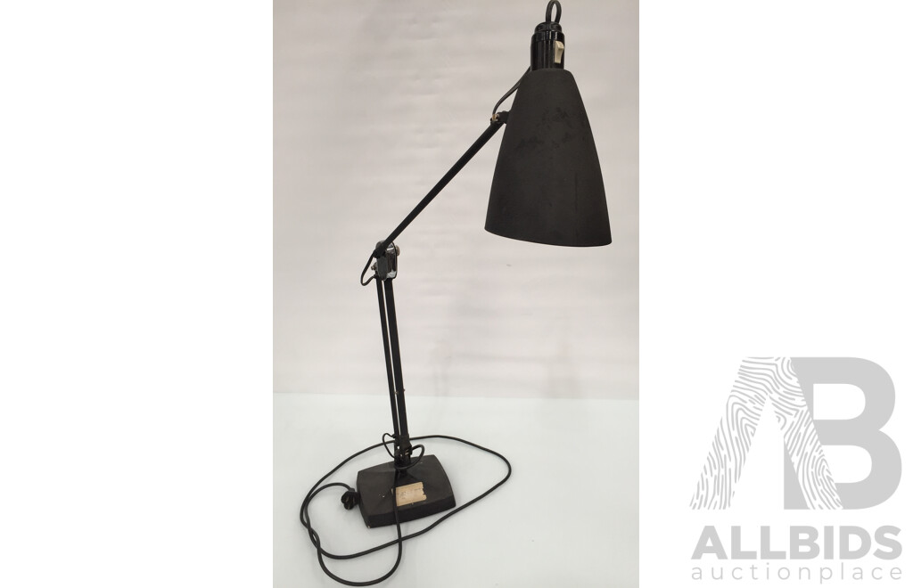 Retro Planet Desk Lamp